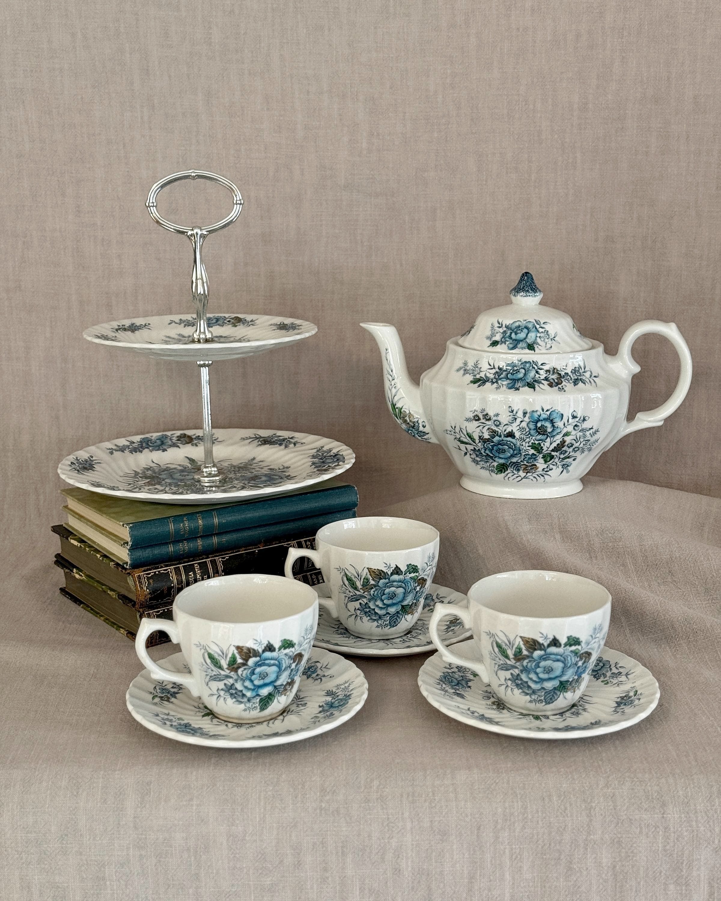 The Blue Cluster Tea Set - British Anchor