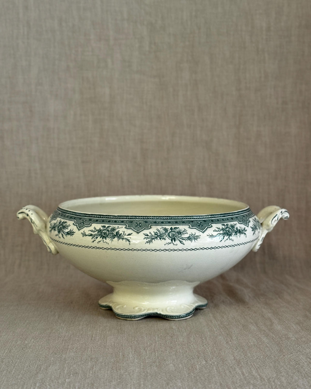 The French Roses Mousses Tureen