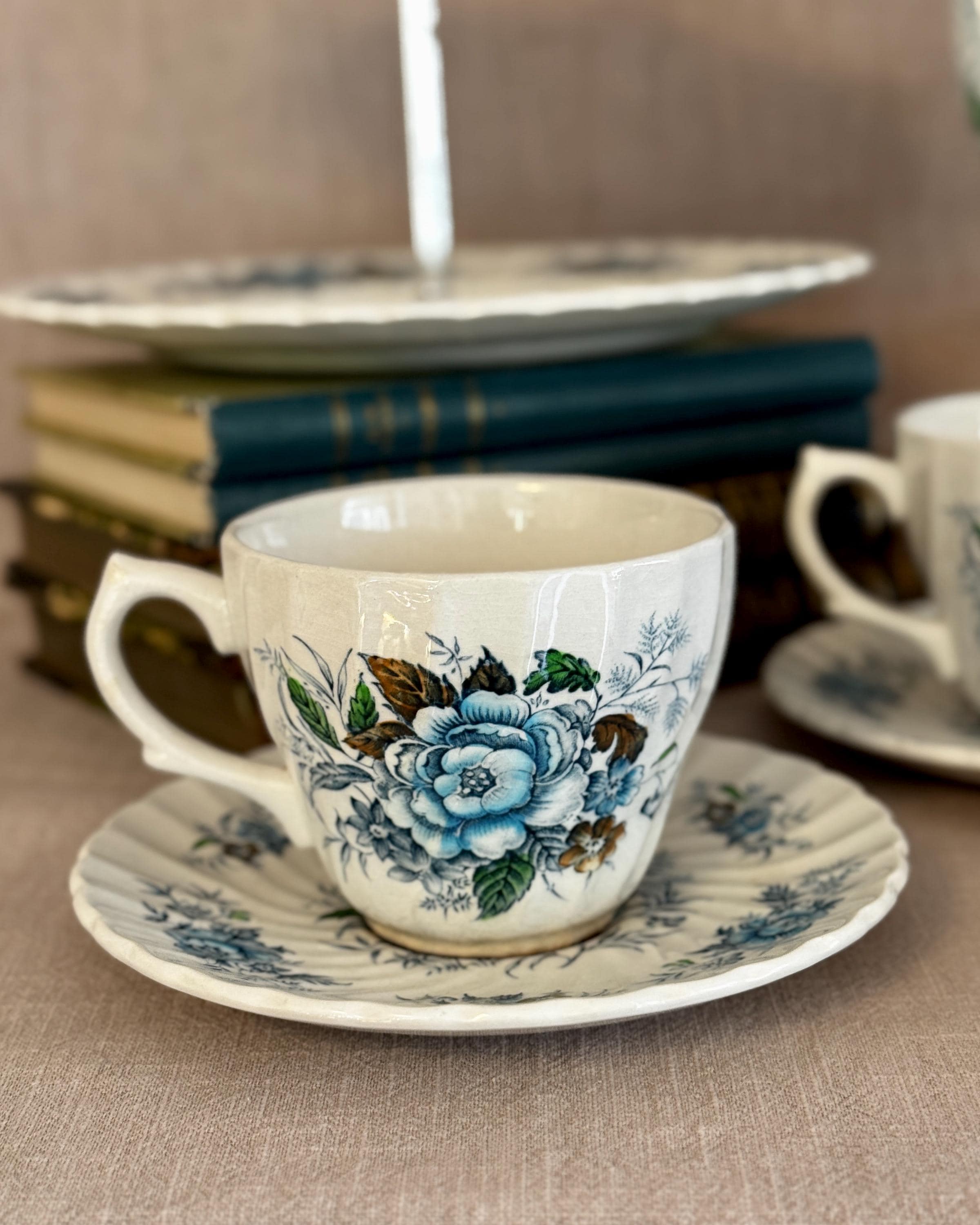 The Blue Cluster Tea Set - British Anchor