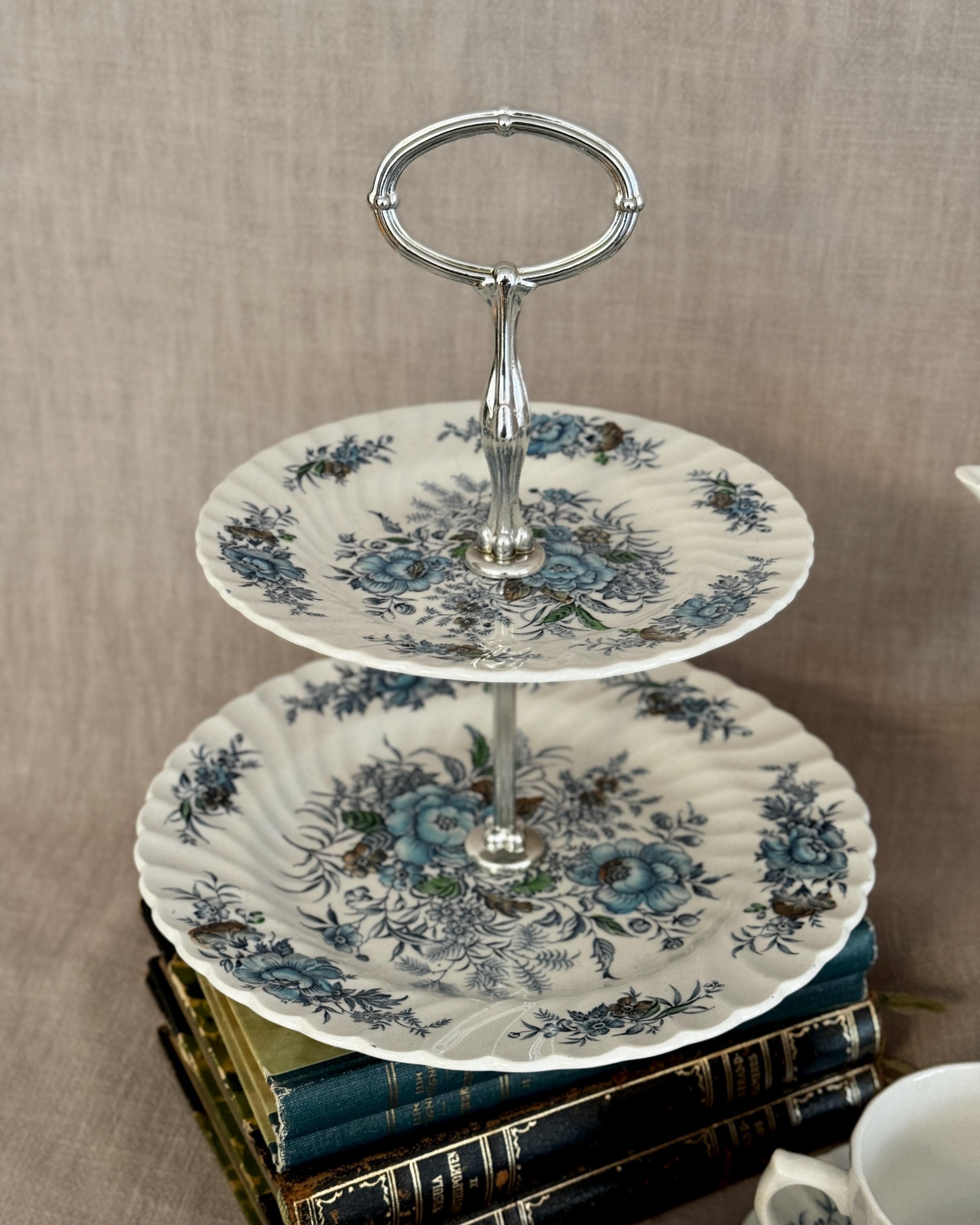 The Blue Cluster Tea Set - British Anchor