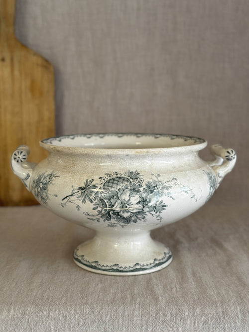 Antique Swedish Anna pedestal bowl in blue-green transferware, seen from the side with its two scrolled handles