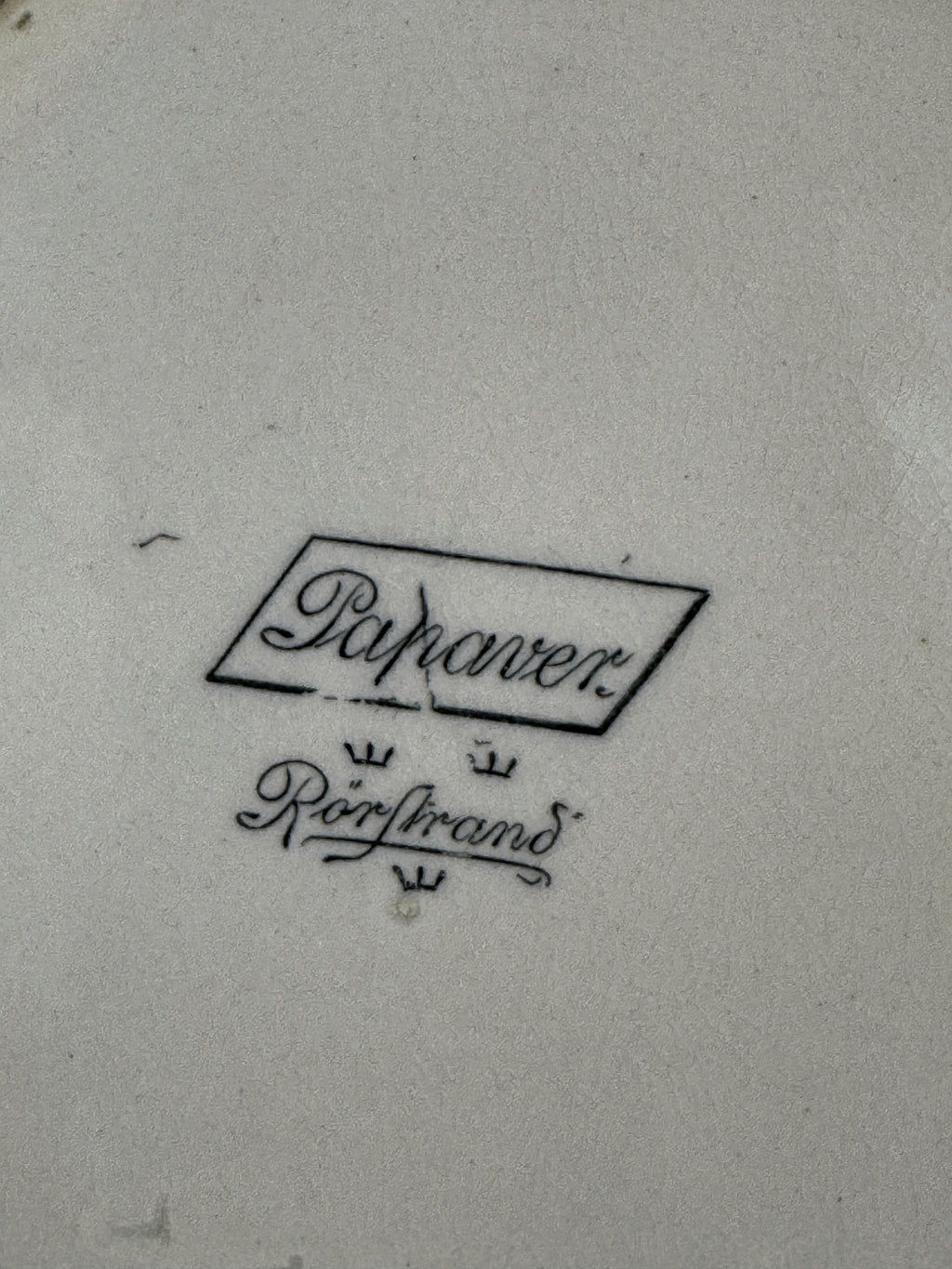 Printed Papaver cartouche and the crowned Rörstrand three crowns mark on the underside