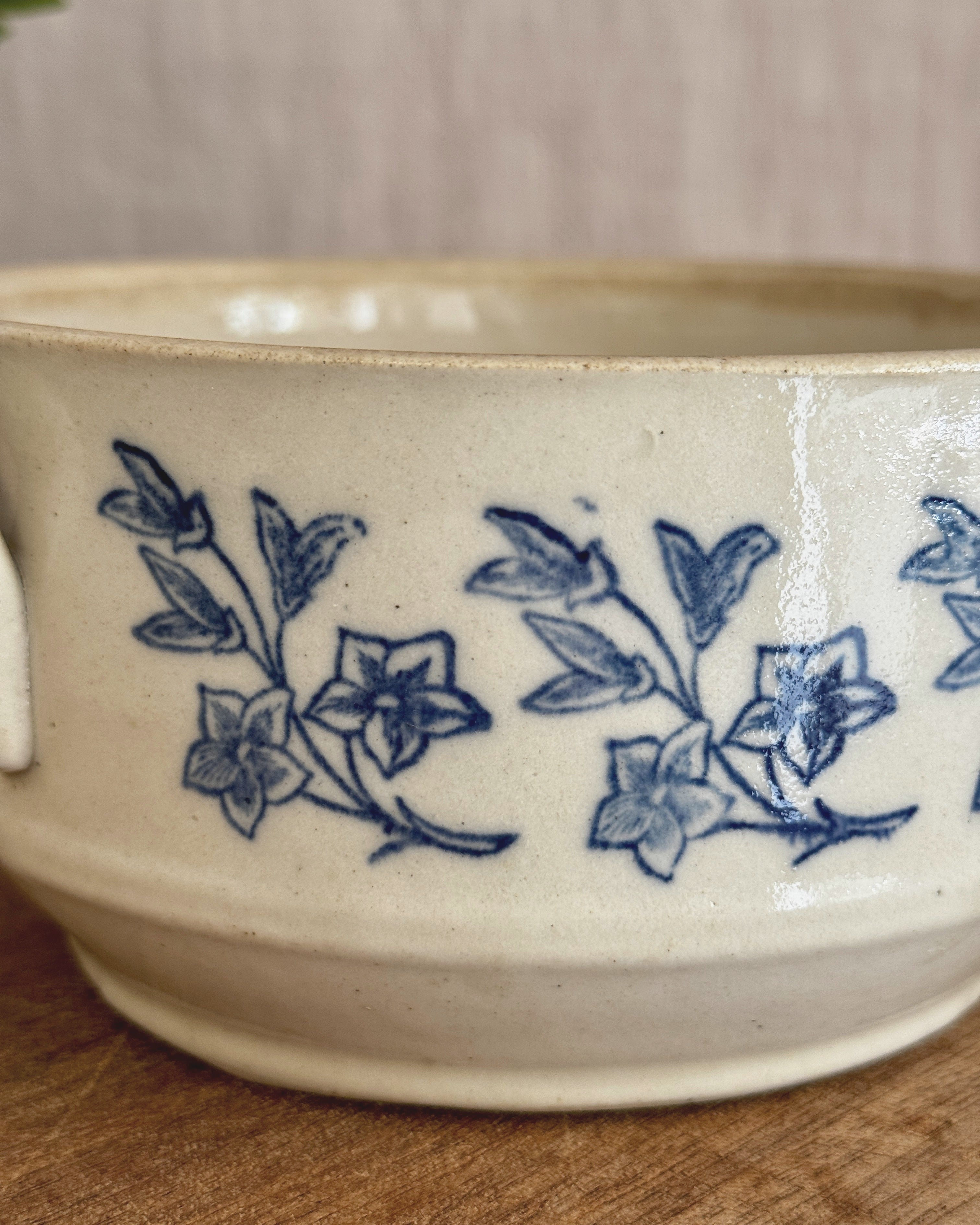 The Saint-Uze Bowl