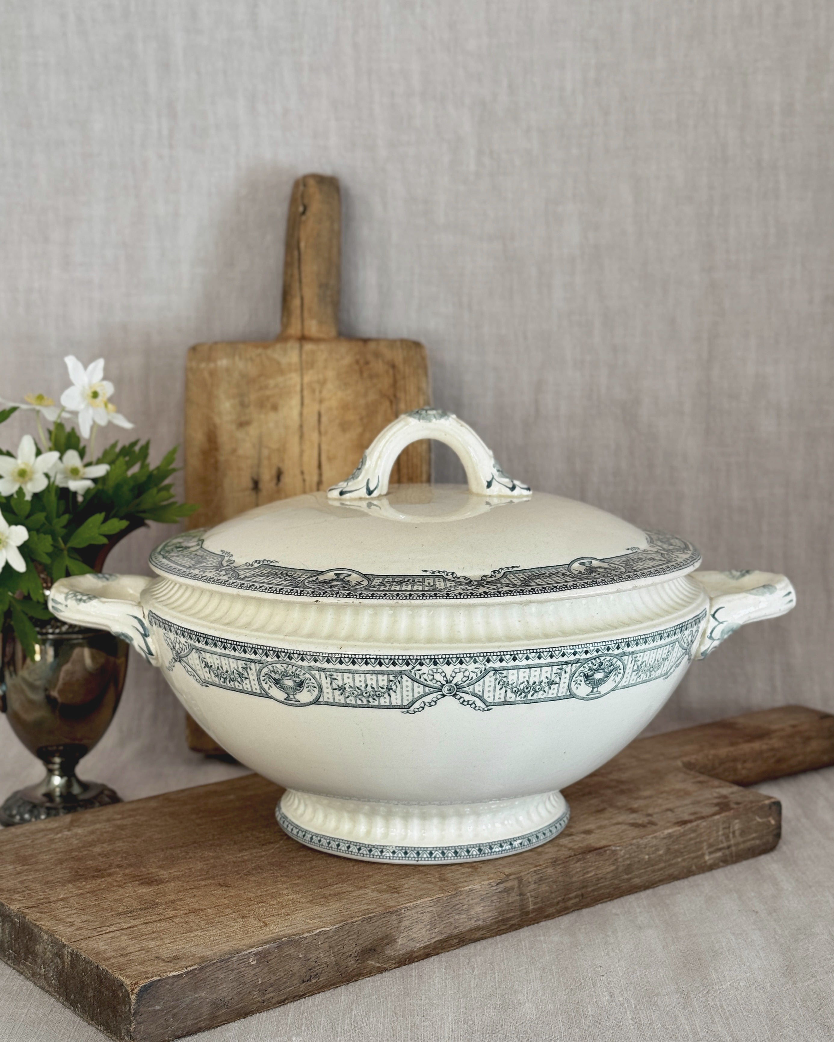 The Salins Tureen