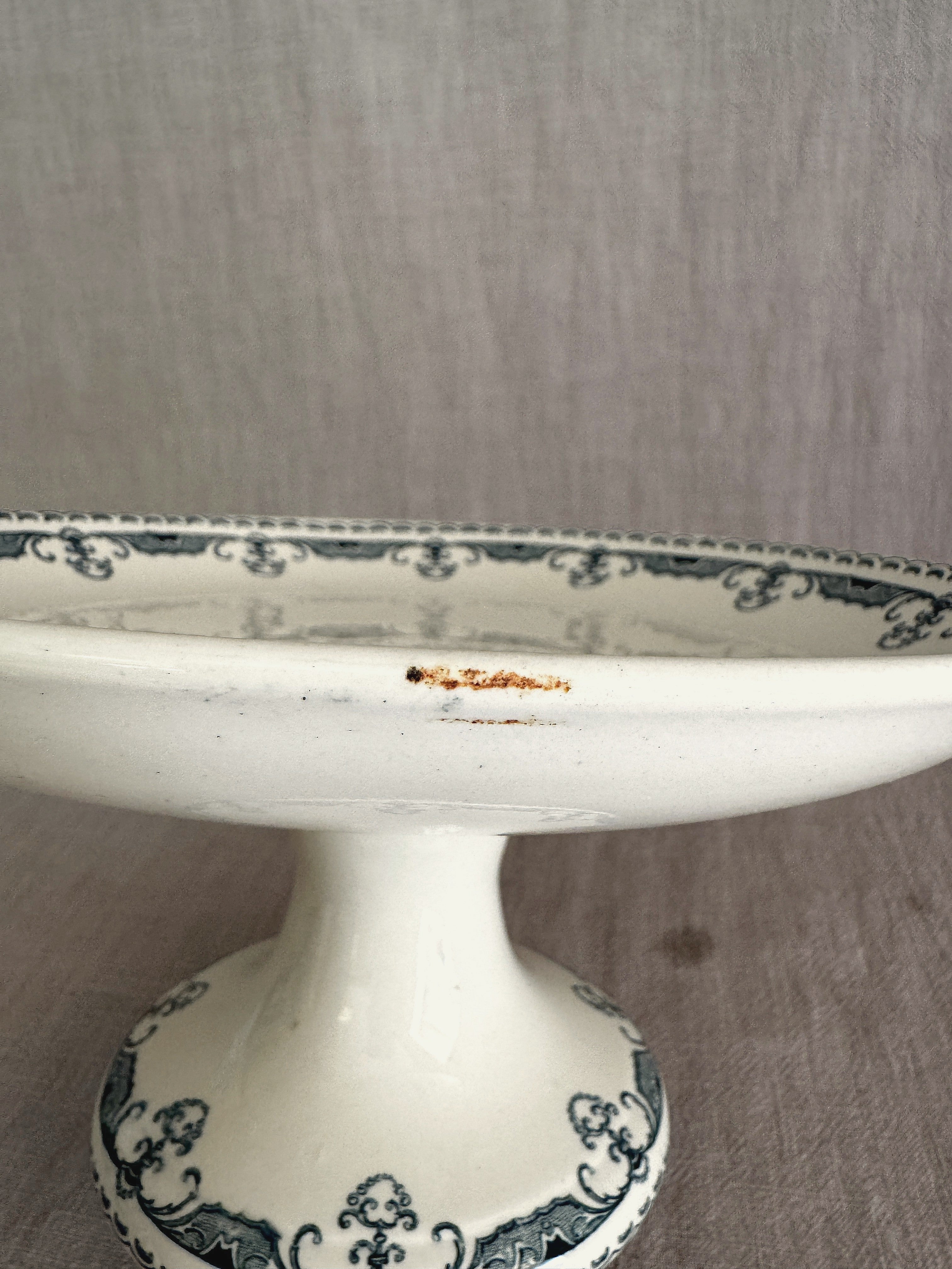 The Pompadour Compote