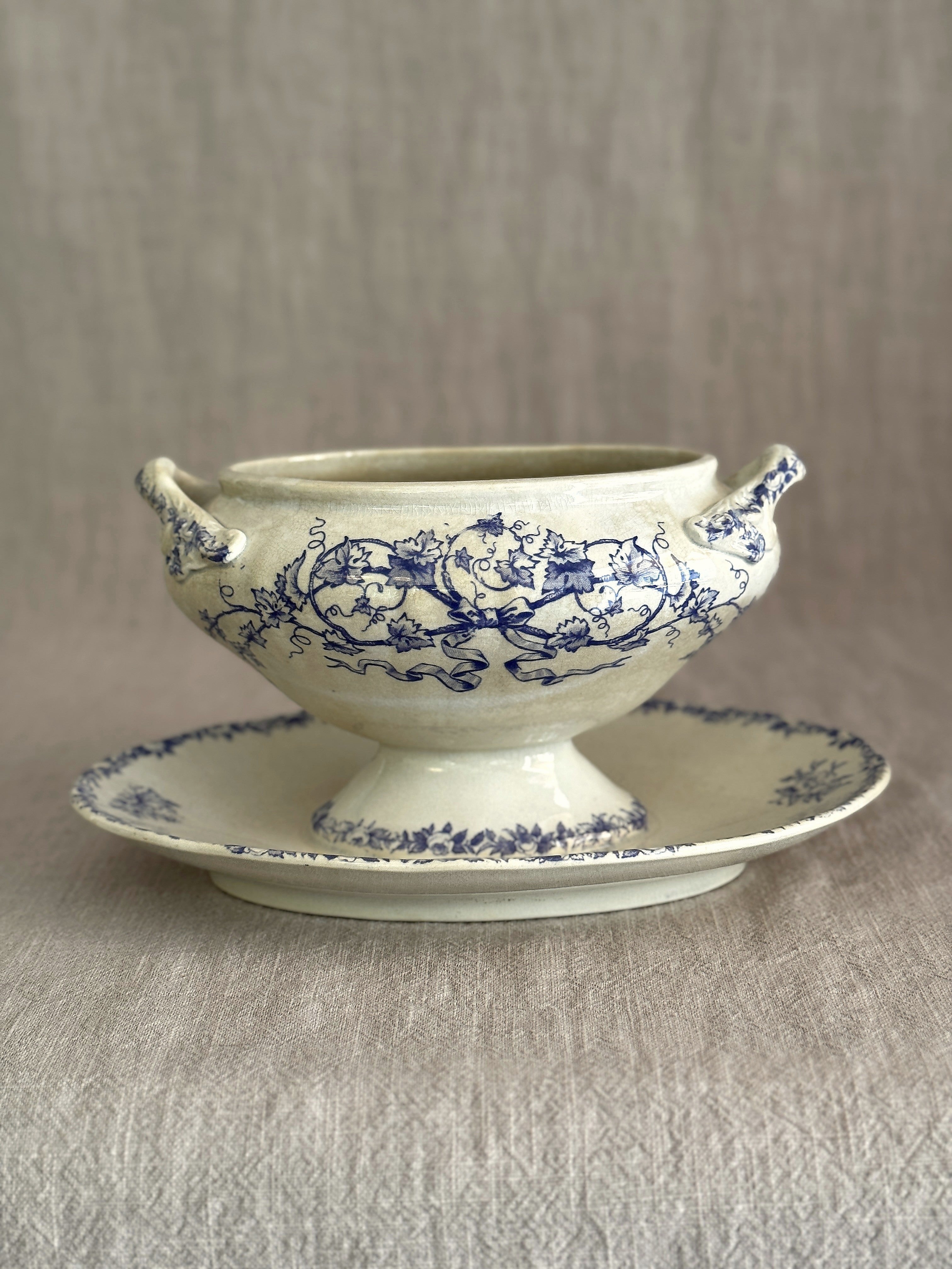 The Carpentras Saucière