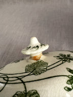 The Geranium Saucière