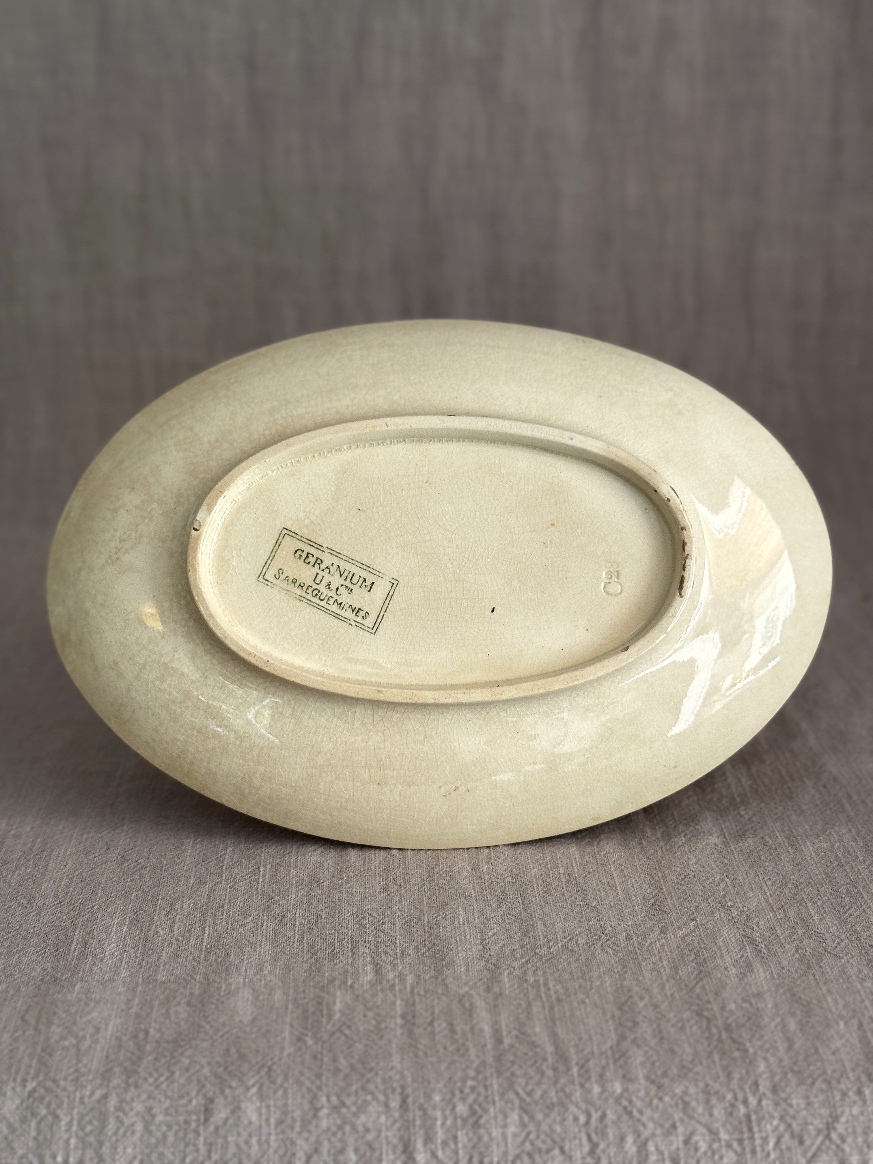 The Geranium Saucière