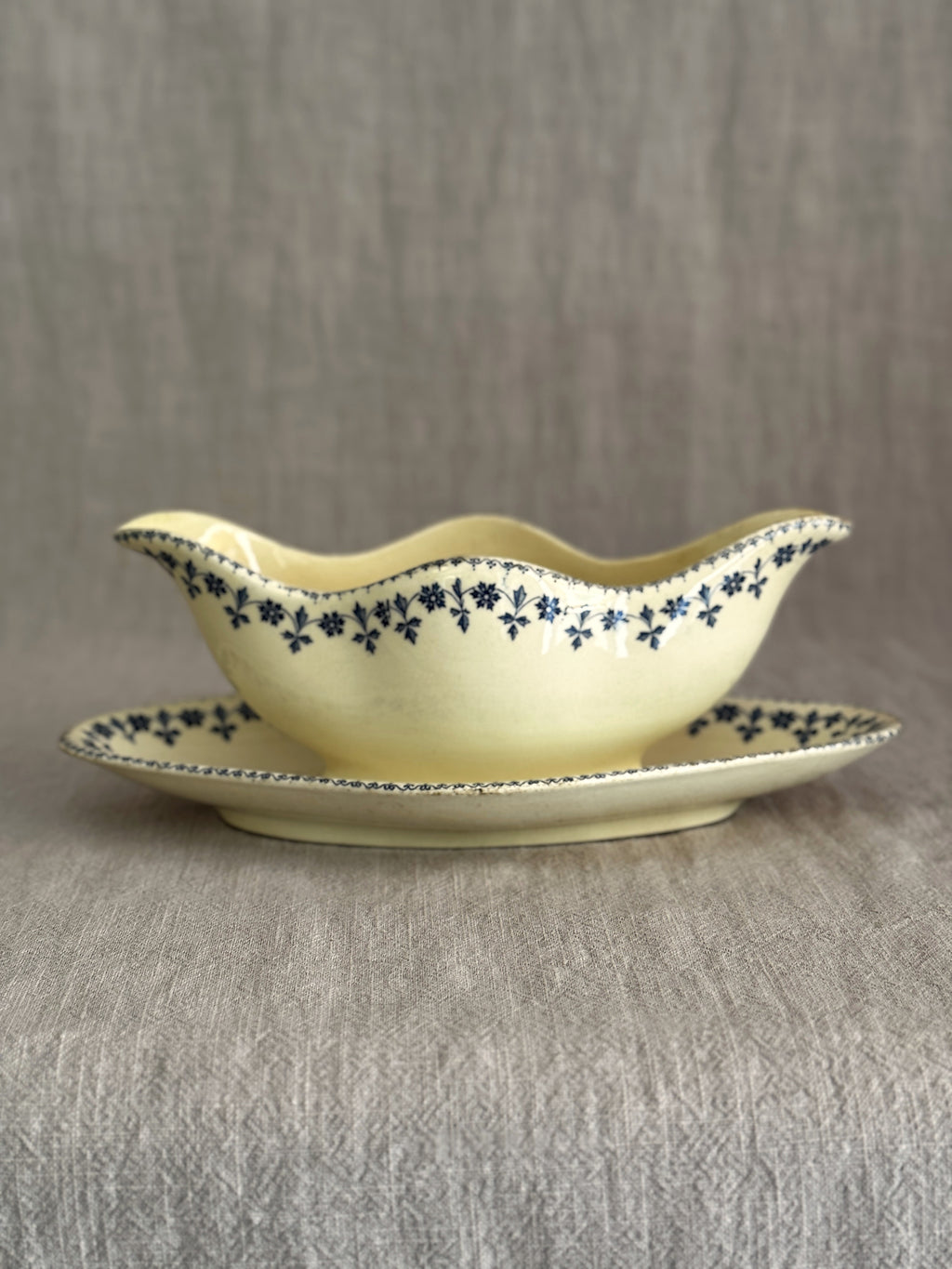 The Cornflower Saucière