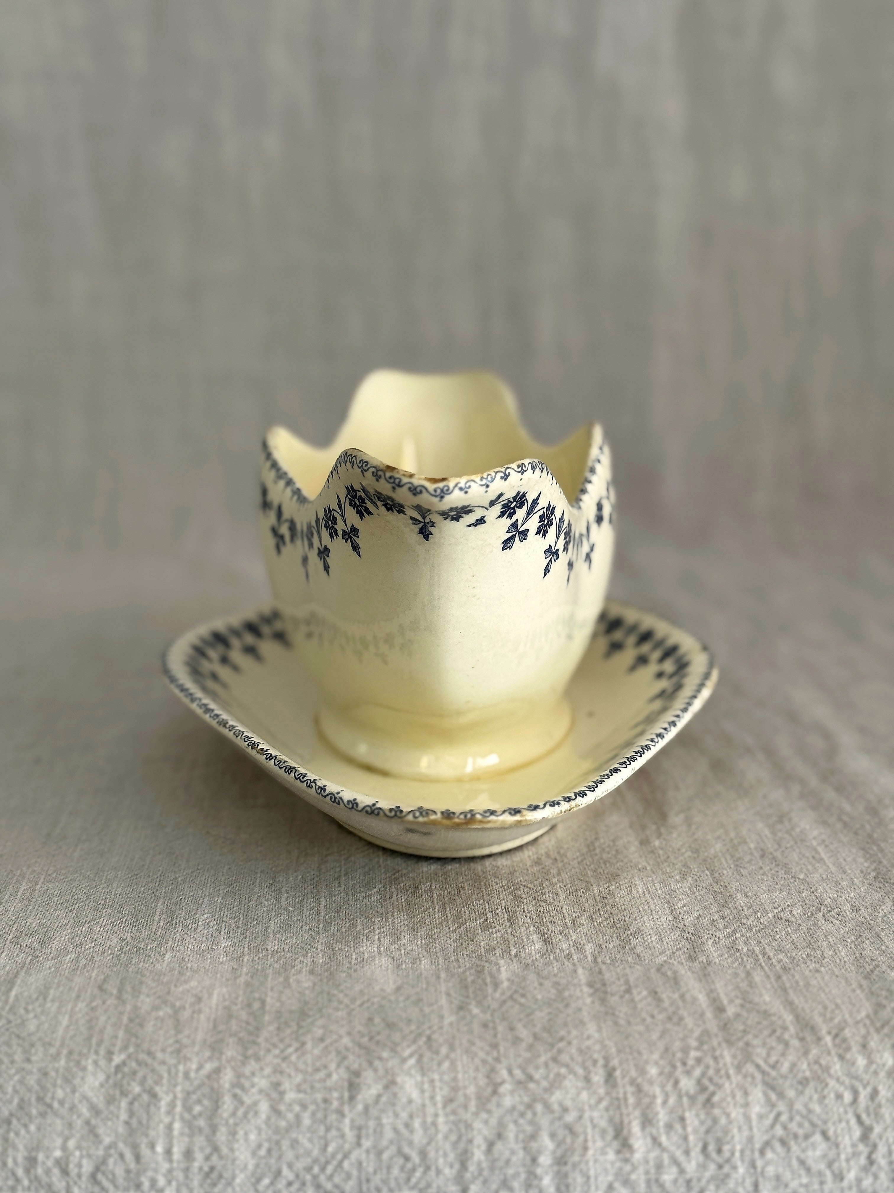 The Cornflower Saucière