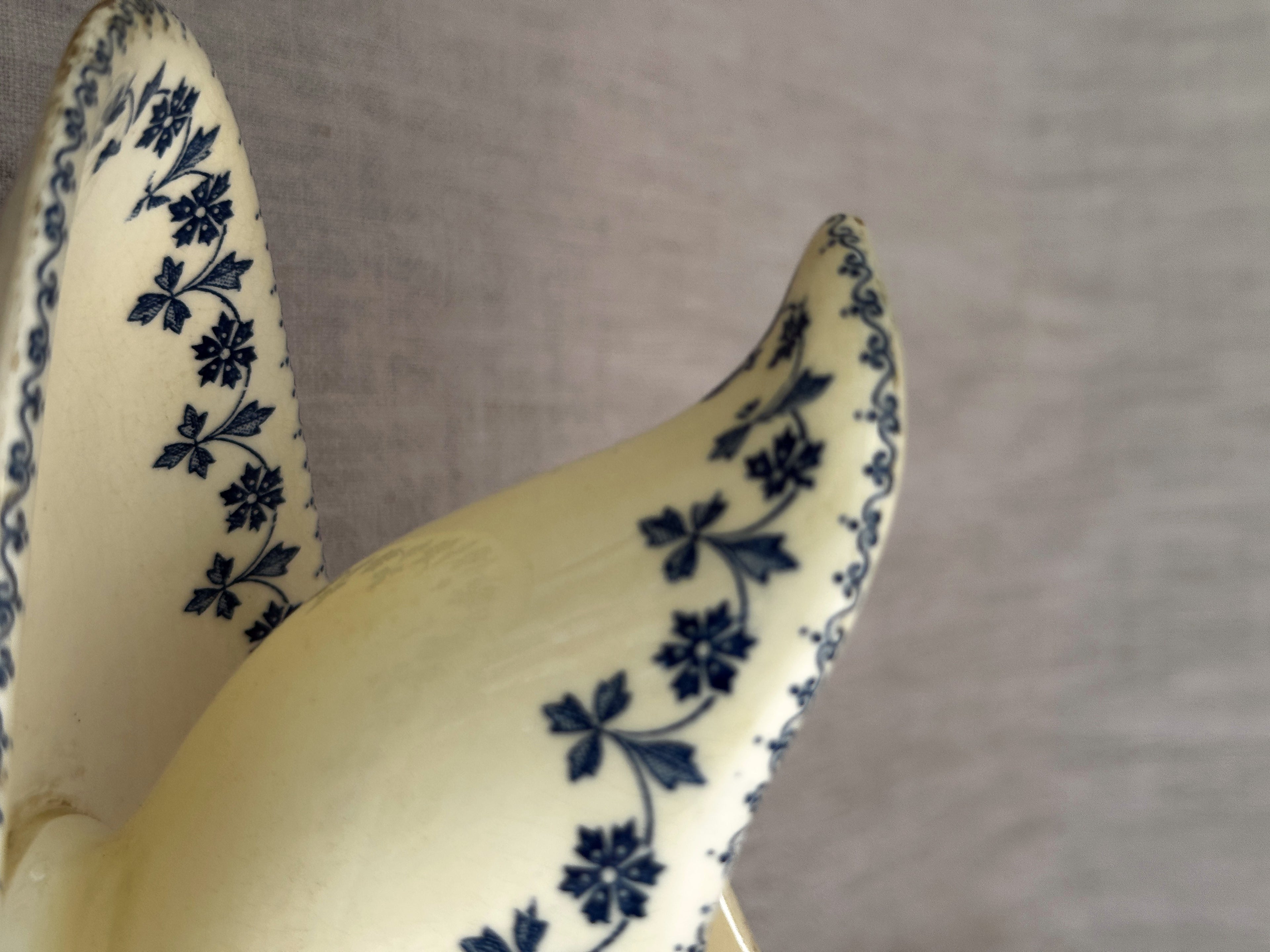 The Cornflower Saucière