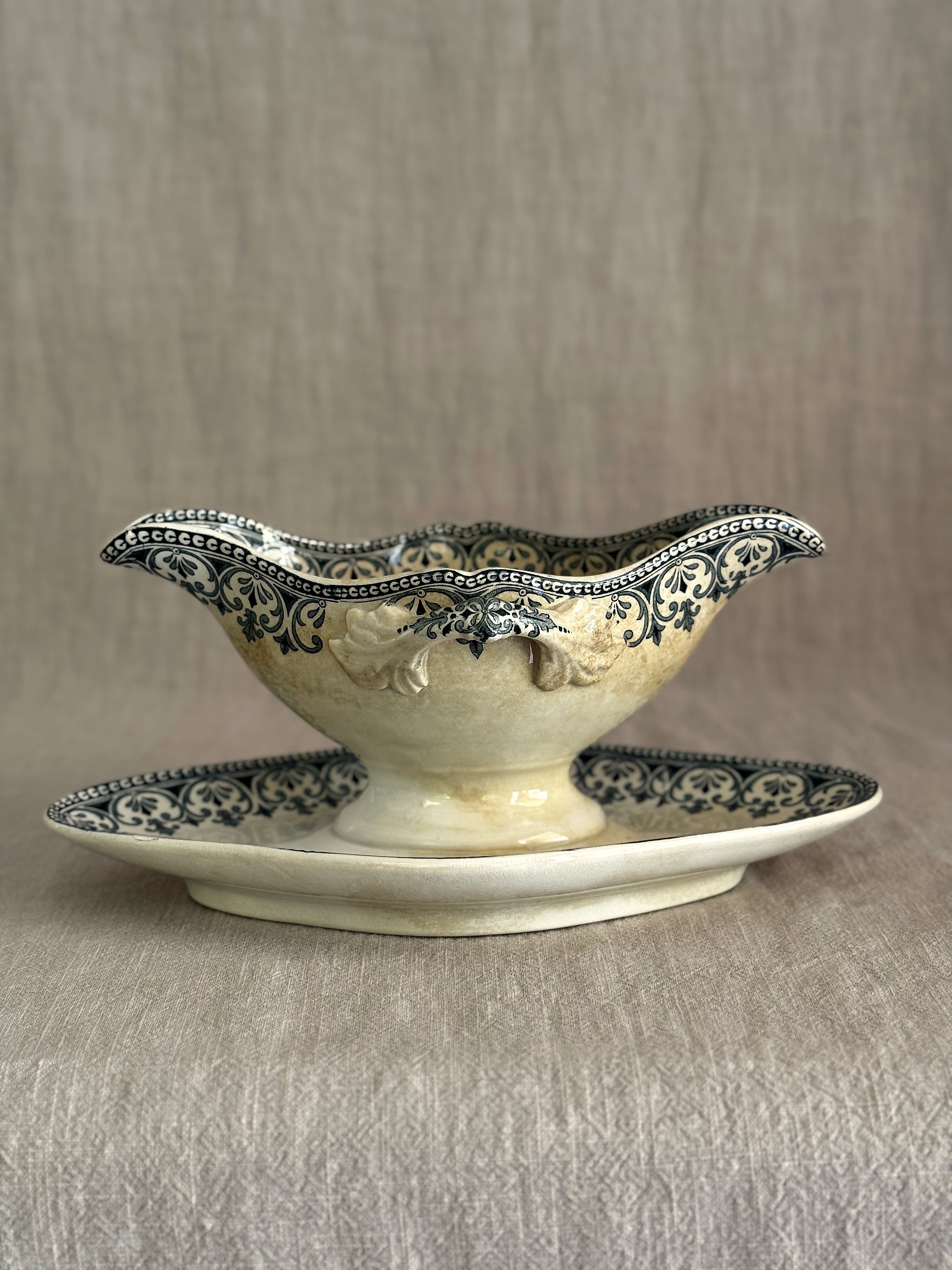 The Oriental Saucière