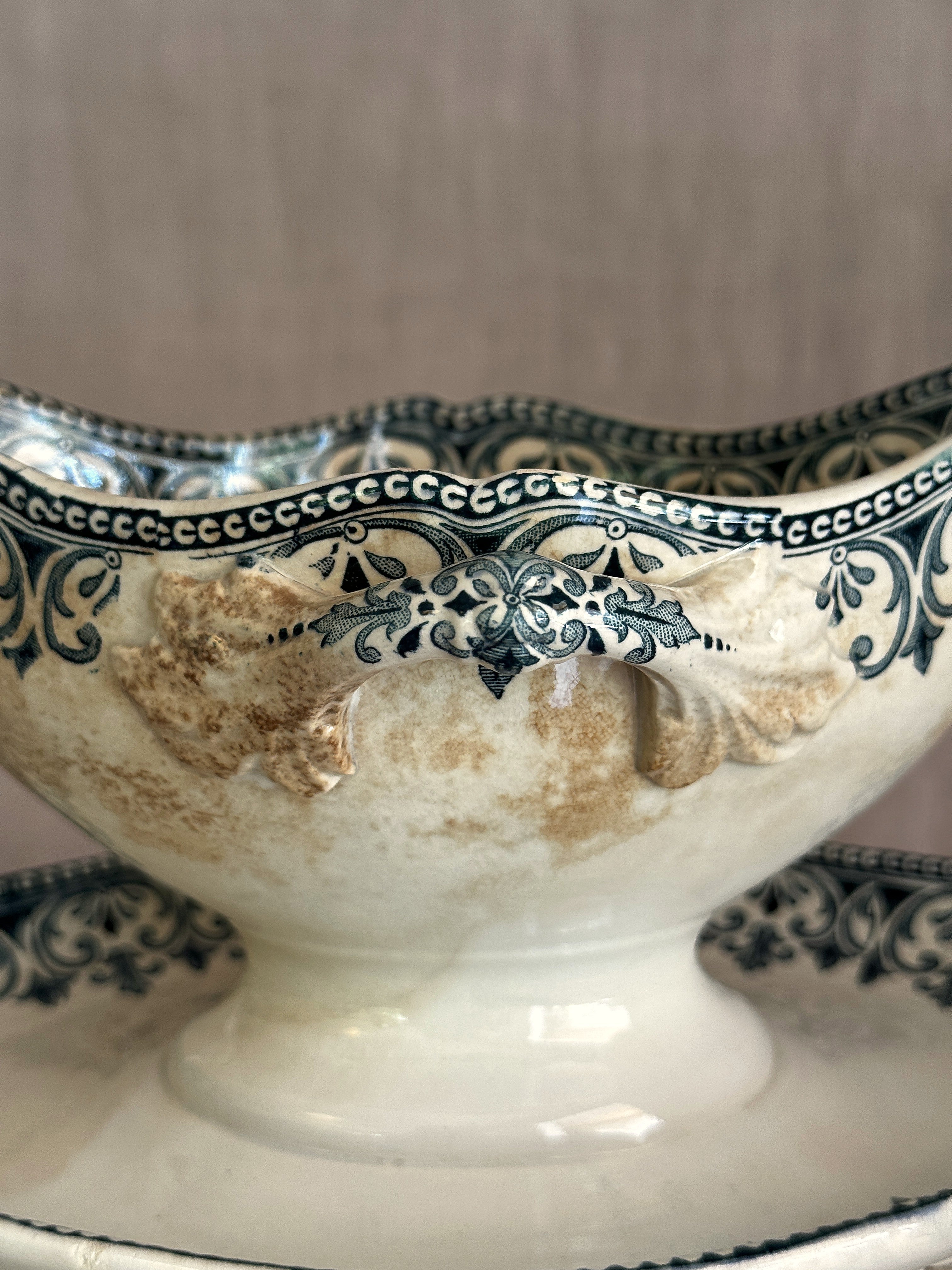The Oriental Saucière