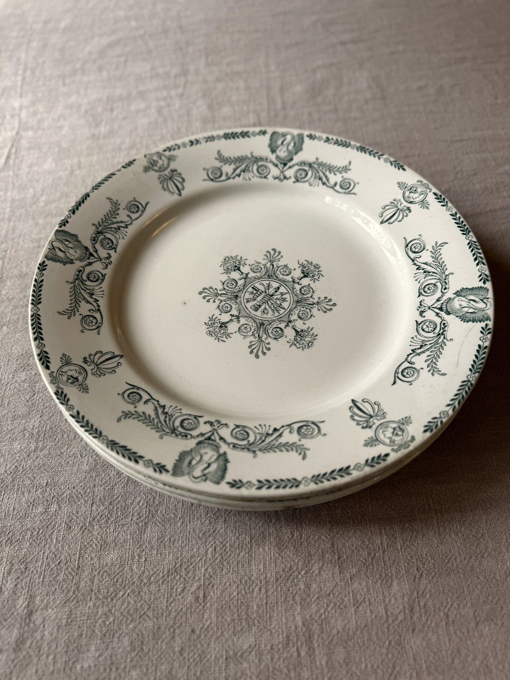 The Lunéville Swan Plates