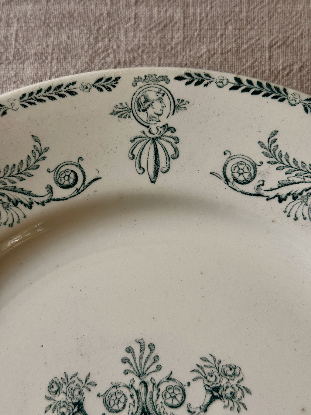 The Lunéville Swan Plates