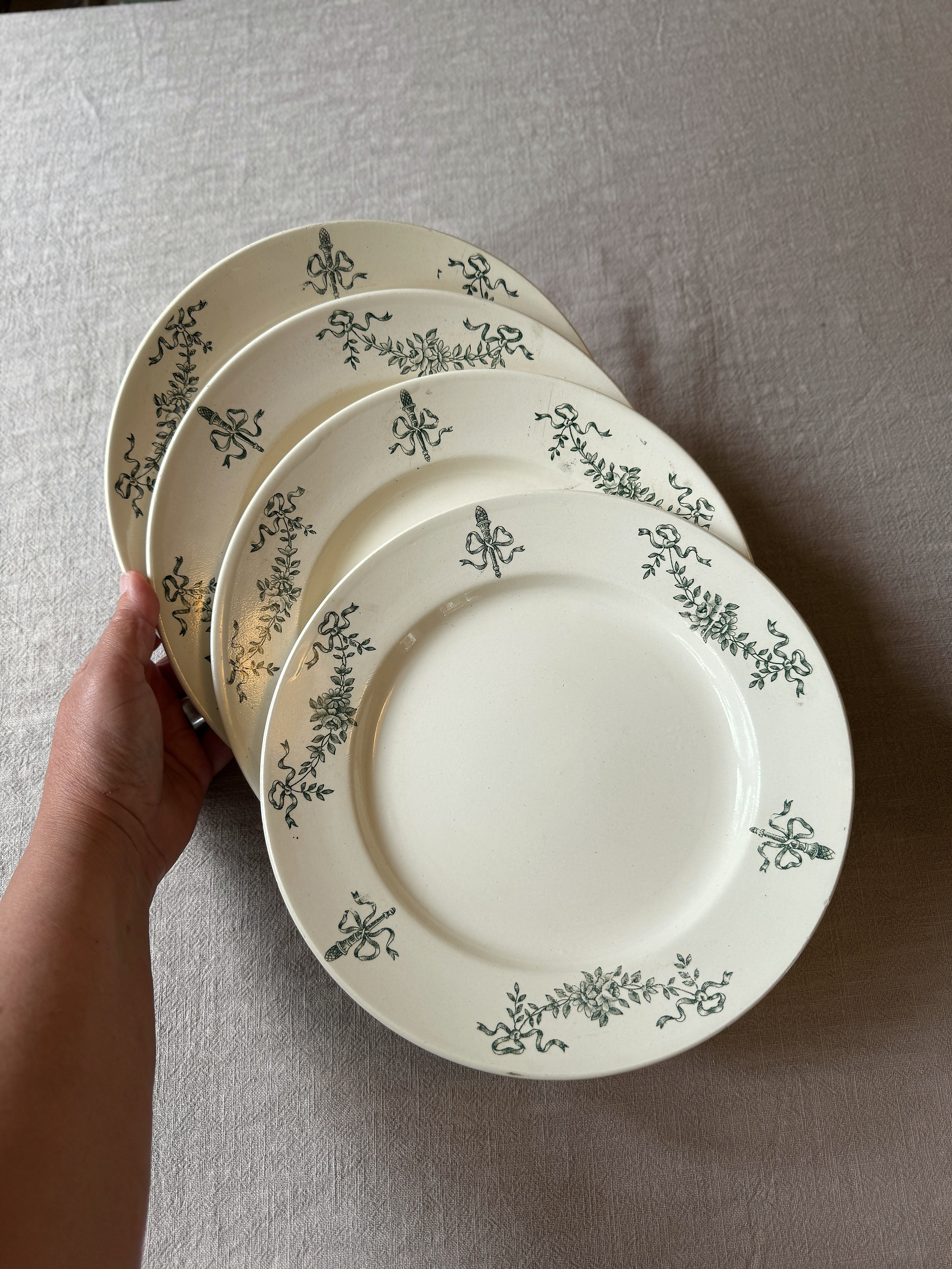 The Longchamp Sapho Plates