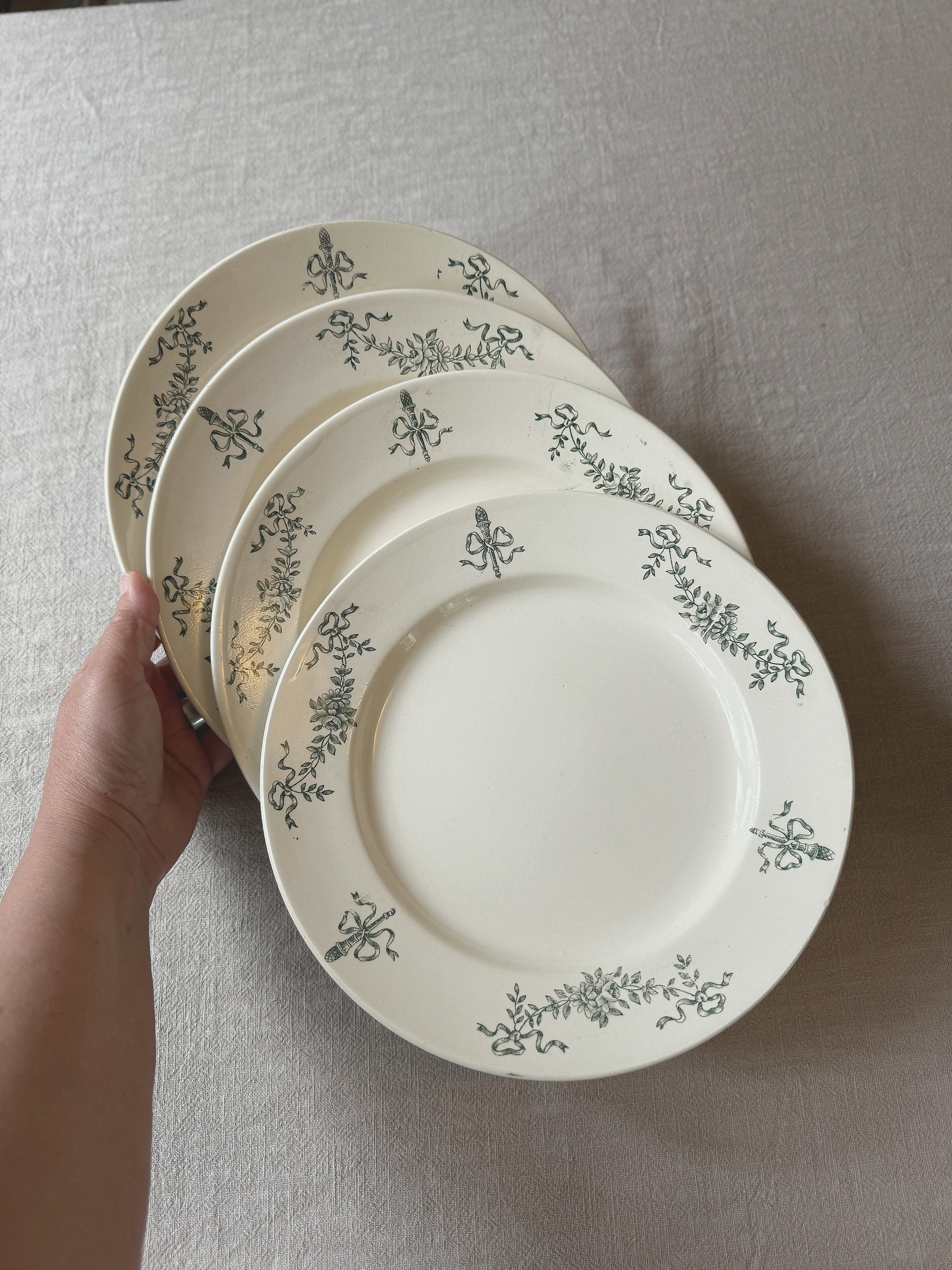 The Longchamp Sapho Plates