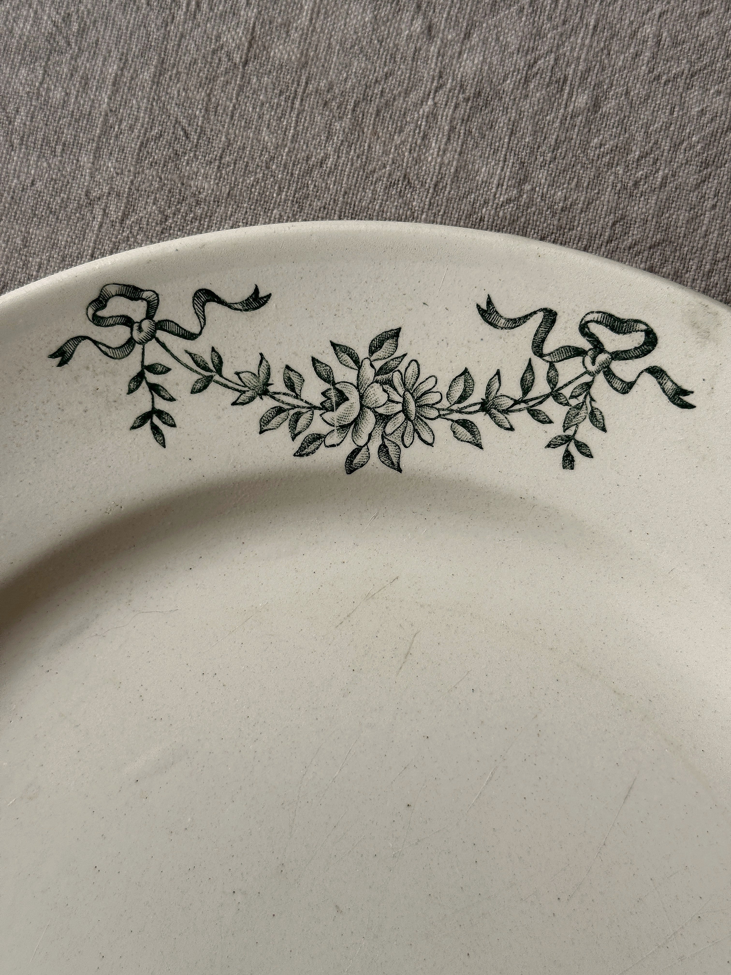The Longchamp Sapho Plates
