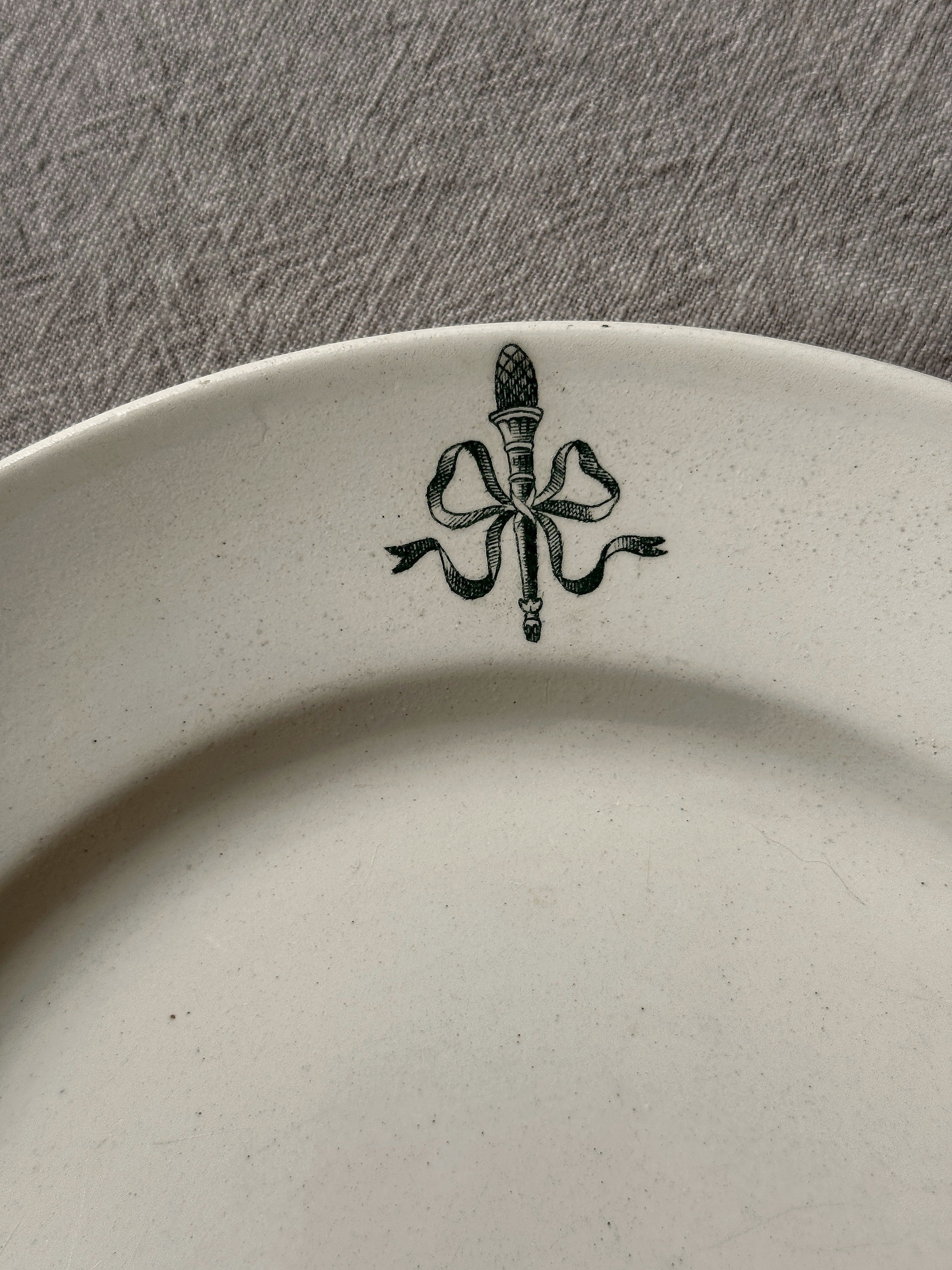 The Longchamp Sapho Plates
