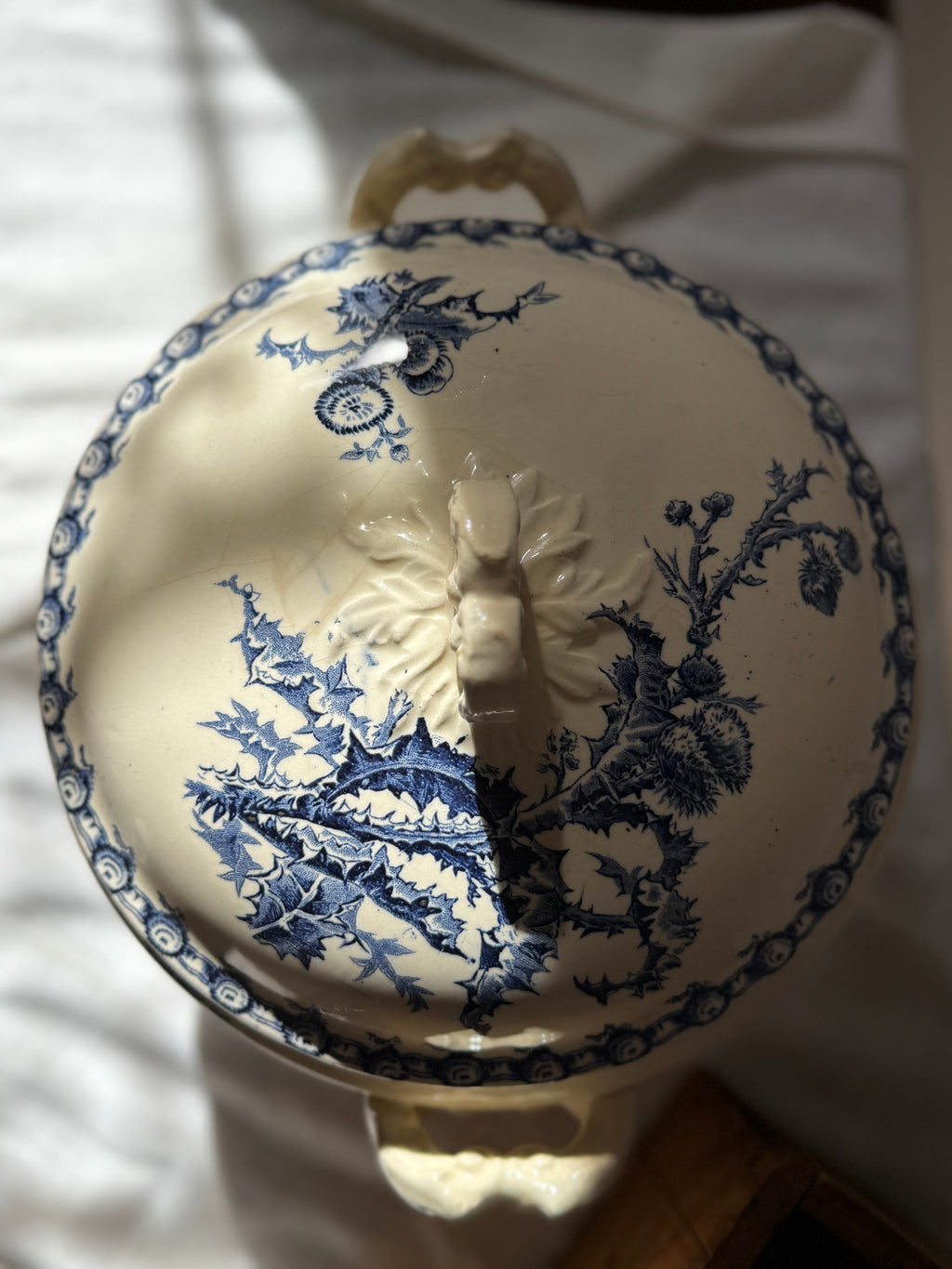Antique Gien France Terrine Chardons - lid top view
