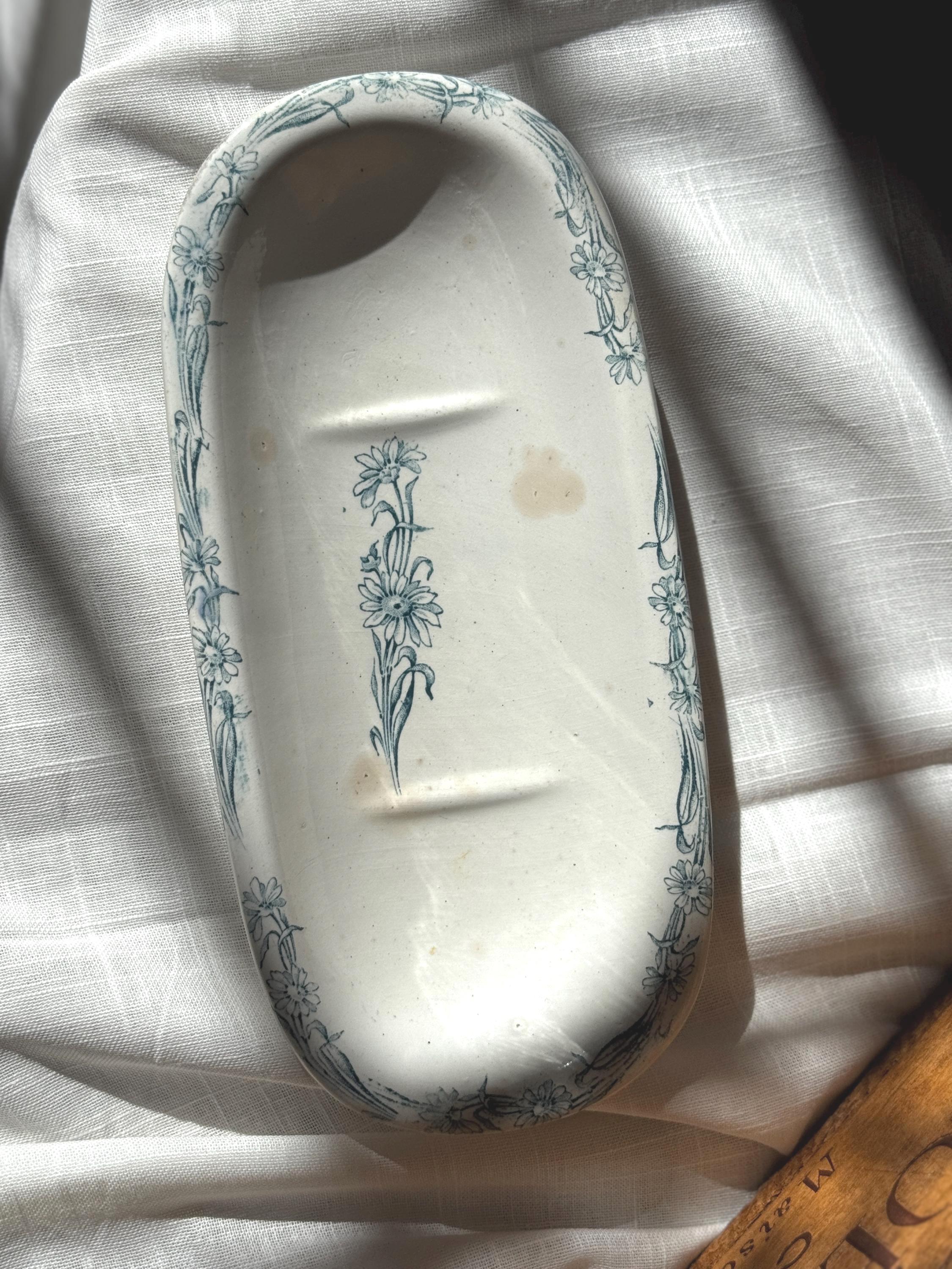 French Margo Soap Dish - 2