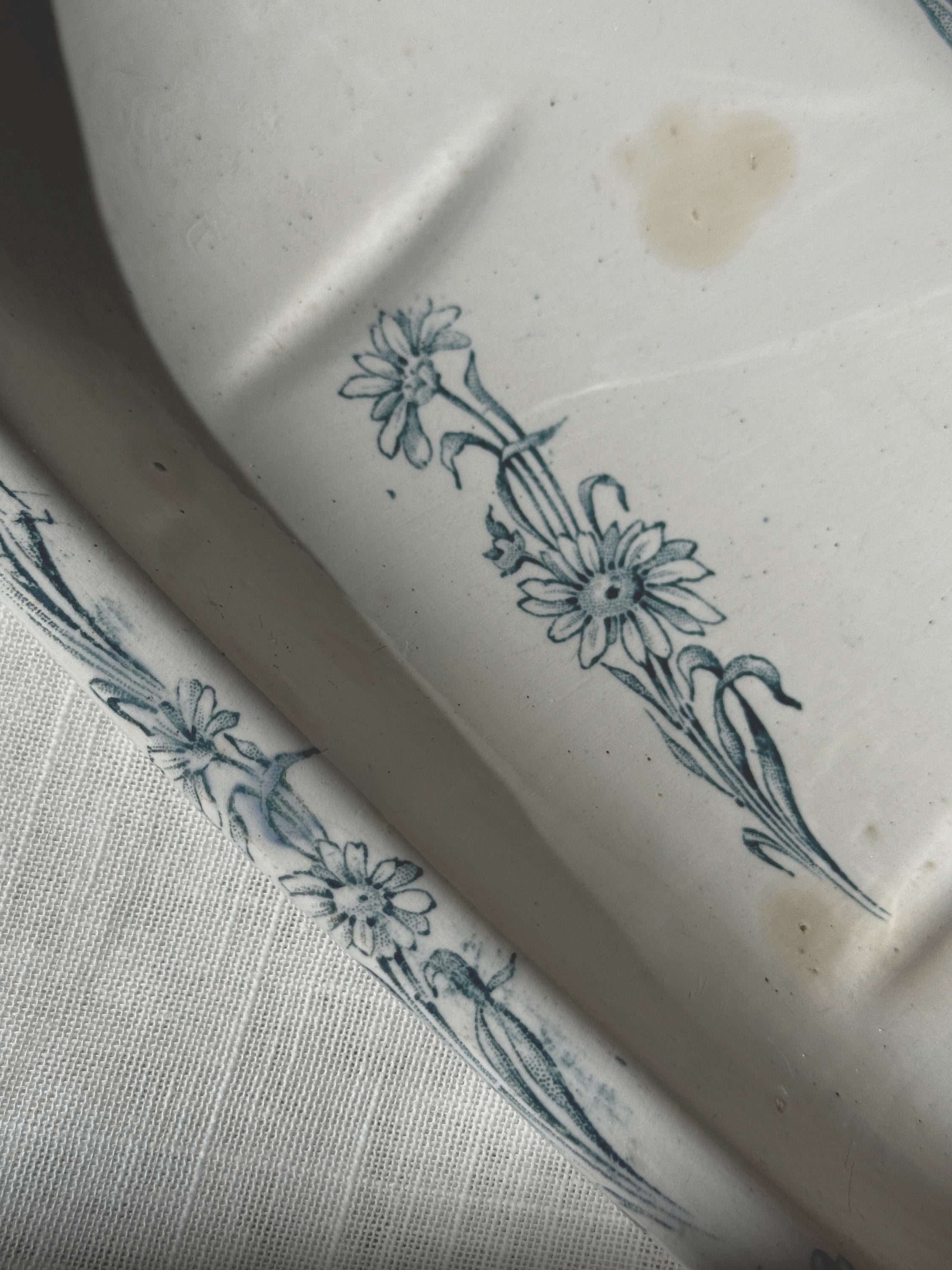 French Margo Soap Dish - 3