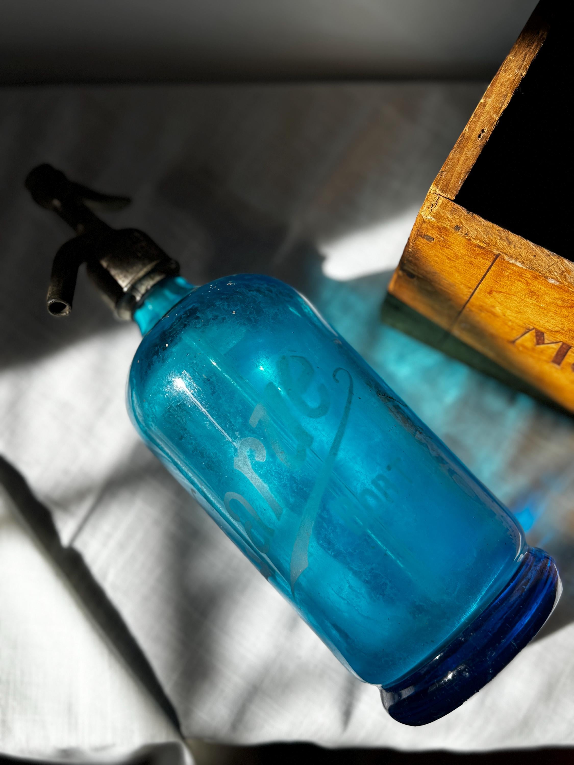French Blue Siphon Bottle Larue - 2
