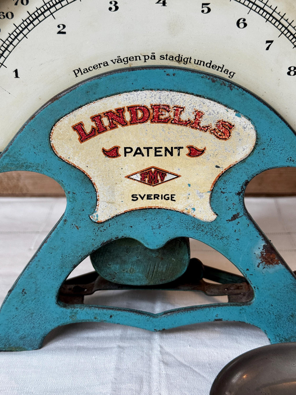 Lindells Turquoise Kitchen Scale - 2
