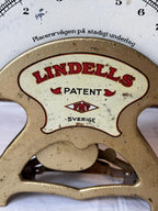 Lindells Antique Kitchen Scale - 4